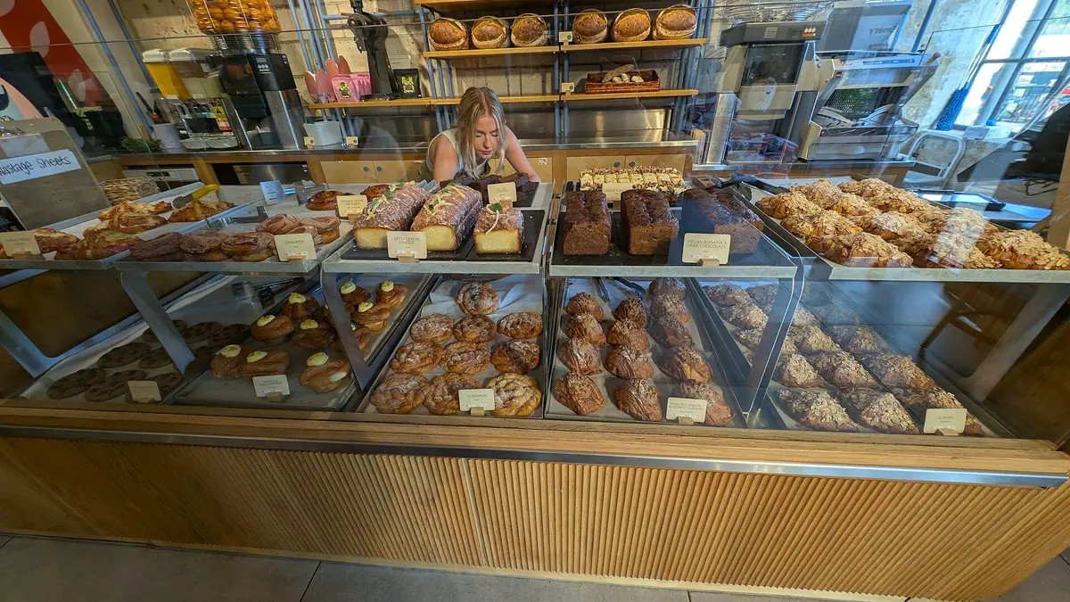 A B Bakery – bakery in Grange, Newburgh